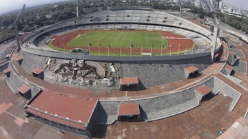 La fecha de su apertura es 20 de Noviembre de 1952. Actualmente, alberga la actividad deportiva de los Pumas de UNAM y el equipo universitario de fútbol americano. Se encuentra localizado en Universidad Nacional Autónoma de Mexico.