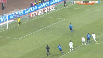 ¿Es este el peor penal a lo Panenka de la historia?