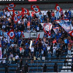 La afición de Cruz Azul, muy hostil con Joaquín Moreno