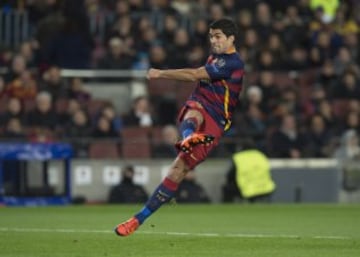 Luis Suárez marcó también el 3-0.