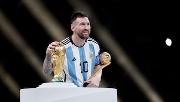 18/11/22 PARTIDO FINAL 
DOHA MUNDIAL QATAR 2022 
ARGENTINA - FRANCIA 
ALEGRIA ENTREGA DE PREMIOS TROFEO 
LIONEL MESSI BALON DE ORO 