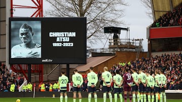 Imagen del homenaje en el Nottingham Forest-Manchester City.