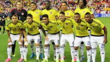 As&iacute; form&oacute; Colombia en el amistoso contra Per&uacute;: Ospina; Arias, Murillo, Zapata, Fabra; S&aacute;nchez, Cu&eacute;llar; Macnelly, James; Bacca y Te&oacute;filo.