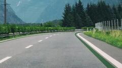 La gran línea verde, la marca vial de la DGT que ya se ve en las carreteras