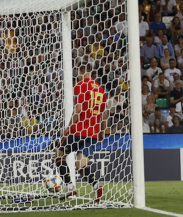 2-0. Dani Olmo marc車 el segundo gol.