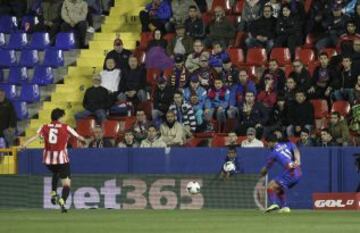 1-2. El primer gol granota lo marcó San José en propia puerta tras un centro de Rubén.