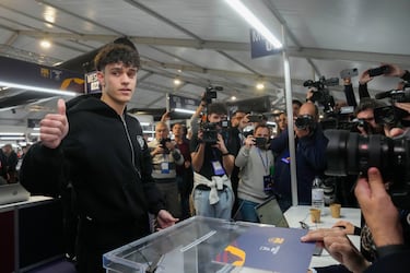 Héctor Fort, jugador del Elche Club de Fútbol, cedido por el Fútbol Club Barcelona.