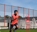 Thomas Müller entrena con el Bayern Múnich durante la Fecha FIFA