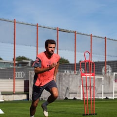 Thomas Müller entrena con el Bayern Múnich durante la Fecha FIFA