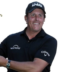 Mickelson regresó a la victoria y Cabrera Bello acarició el triunfo
