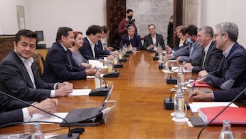 Reuni&oacute;n del Valencia con representantes de la Generalitat para el tema del nuevo estadio. 