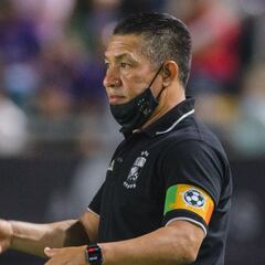 Ignacio Ambriz sería el próximo entrenador del Huesca