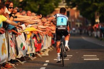 Los equipos que participarán en el Tour de Francia fueron presentados en Utrecht.