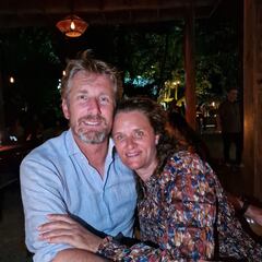 La terrible coincidencia de Van der Sar y su mujer: ella también sufrió un derrame cerebral