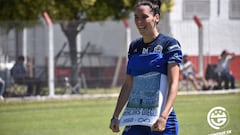 Las Lobas golearon y se lo dedicaron a Maradona