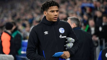 Todibo, nuevo jugador del Schalke 04, habl&oacute; sobre Messi en su primera entrevista en Alemania.