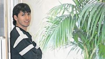 <b>PEQUEÑO GENIO. </b>Con su 1,70, Agüero genera un peligro muy diferentes al del gigantesco Zigic.