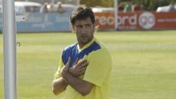 El Benfica negocia con el Villarreal por Capdevila