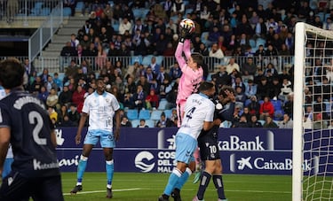 Un autogol de Einar Galilea pone a la Real Sociedad en octavos de final