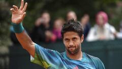 Fernando Verdasco celebra su victoria ante Steve Johnson en Roland Garros.