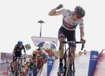 Tom Dumoulin gana la novena etapa entre Torrevieja y Cumbre del Sol.