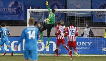 Gol 1-1 Gol de Alderweireld (P.P) Jugada desgraciada del conjunto rojiblanco pues Courtois se durmió ante un inofensivo despeje muy bombeado del central belga y provoca el gol del empate de los rusos. Este tanto le va a dar alas al Zenit