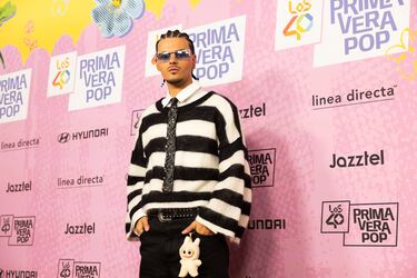 Abraham Mateo, cantante y compositor español, posando en la alfombra roja de LOS40 Primavera Pop.
