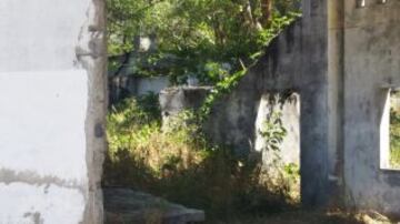 Desolación,casas,destruidas, algunas cruces y un museo, recuerdan la tragedia. La caravana de la Vuelta a Colombia solo fue saludada por quienes se hacen cargo del museo. Por unos segundos, el ciclismo les hizo algo de compañía.
