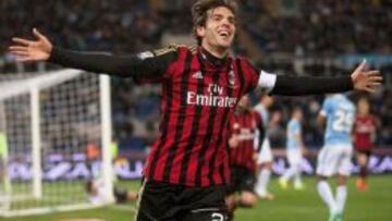 Kaka celebrando un gol en el Olímpico de Roma.
