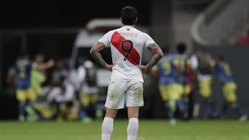 Soccer Football - Copa America  2021 - Third-Place Playoff - Colombia v Peru - Estadio Mane Garrincha, Brasilia, Brazil - July 9, 2021 Peru&#039;s Gianluca Lapadula reacts after Colombia&#039;s Luis Diaz scored their third goal REUTERS/Ueslei Marcelino