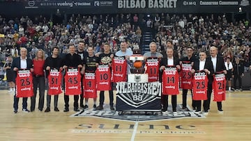 El Tenerife chafa la fiesta de Miribilla