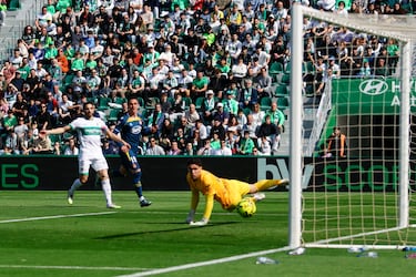 La brocha de Kike, el pincel de Romero y la mancha del racismo