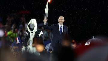 Athletic superstars in boats, global singing sensations along the banks, but a curious character grabbed plenty of interest as the Games got underway.