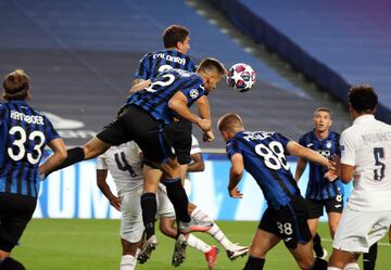 Atalanta de Bérgamo y el París Saint Germain se enfrentaron por los cuartos de final de la Champions League en el Estadio da Luz en Lisboa.