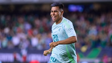 Efrain Alvarez celebrates his goal 1-0 of Mexico during the game international friendly between Mexican National team (Mexico) Bolivia at Soldier Field Stadium on May 31, 2024 in Chicago, Illinois, United States.