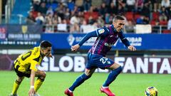 Arbilla saca un balón en el duelo frente al Zaragoza