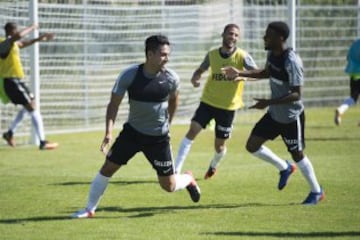 Falcao se divierte en el entreno previo a enfrentar Zenit