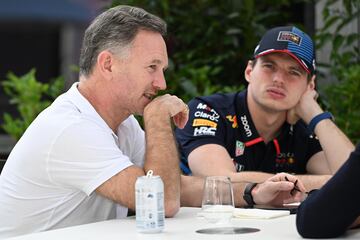 Christian Horner y Max Verstappen (Red Bull). Melbourne, Australia. F1 2024.