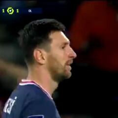 Messi se hizo daño 6' antes del cambio: vean la secuencia