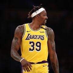 Dwight Howard firma con los Mets de Guaynabo de la liga de Puerto Rico