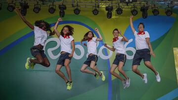 Astou Ndour, Laia Palau, Anna Cruz, Alba Torrens y Laura Nicholls saltan al cielo de Río. A un triunfo de la final olímpica.