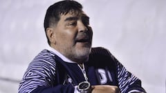 Maradona, de la bronca bárbara al emotivo saludo con Falcioni