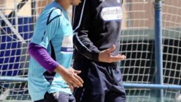 <b>BUSCANDO TRANQUILIDAD. </b>El entrenador derl Málaga quiere liberar de presión a toda su plantilla.