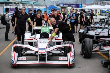 Monoplaza del piloto suizo Neel Jani.