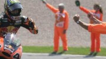 <b>INESPERADA VICTORIA.</b> La carrera ha estado liderada casi en su totalidad por De Angelis.