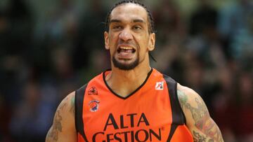 ?Recuerdas a P.J. Ramos? Este ex del Fuenla y la NBA de 2,20 quiere pasarse al wrestling