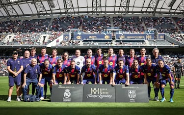 Barça Legends: Angoy; Montoya, Márquez, Valiente, Fernando Navarro; Fontàs, Crosas, Mendieta; Soriano, Saviola i Ronaldinho. También han jugado Masip, Sorín, Dehu, Roger Garcia, Trashorras, Nolito y Maxwell.