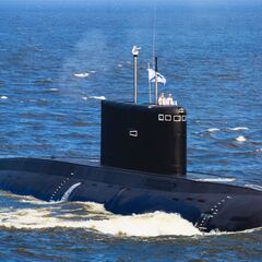 Warning that all the world’s oceans will soon be under control of new 10,000-ton submarine with never-before-seen technology