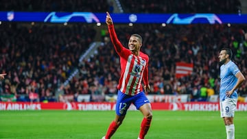 MADRID, 13/12/2023.- El lateral del Atlético de Madrid Samuel Lino celebra tras marcar el segundo gol ante la Lazio, durante el partido del grupo E de la Liga de Campeones que Atlético de Madrid y SS Lazio disputan este miércoles en el estadio Metropolitano, en Madrid. EFE/Juanjo Martín
