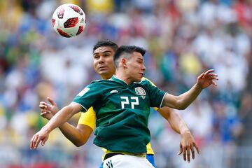 Hirving Lozano y Casemiro.